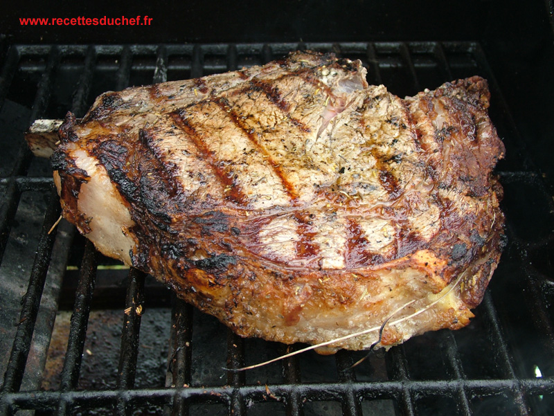 Côte de bœuf marinée à l'argentine grillée au barbecue pour 6 personnes -  Recettes - Elle à Table