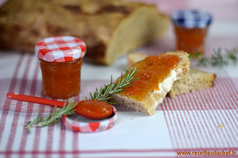 confiture d'abricots au romarin